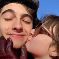 Carinho no namorado, 'ataque' de gaivota e mais: as férias de Sophia Valverde