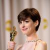 Anne Hathaway conquista o títilo de Melhor Atriz Coadjuvante