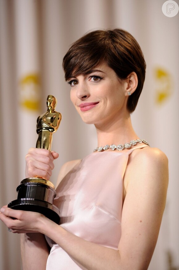 Anne Hathaway conquista o títilo de Melhor Atriz Coadjuvante