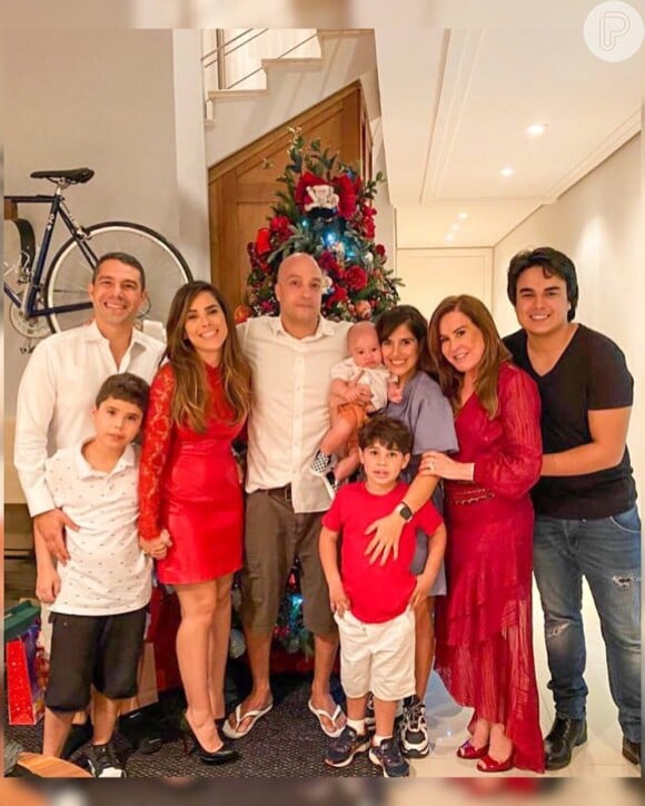 Zilu Godoi passou o Natal com os filhos, genros e netos