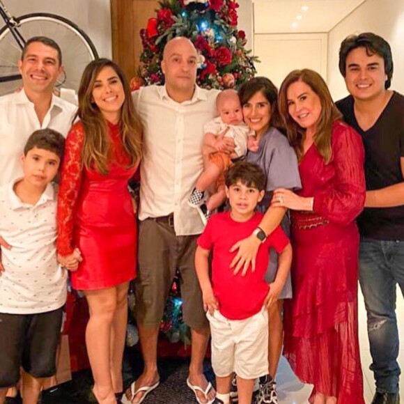 Zilu Godoi passou o Natal com os filhos, genros e netos