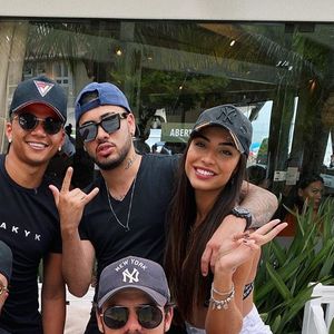 Gabriela Versiani curtiu fim de semana em Jurerê com Kevinho