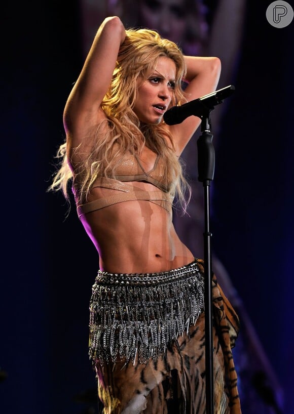 Além de mãe, Shakira também organiza sua agenda como cantora
