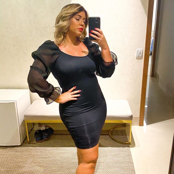 Marilia Mendonça mostra corpo mais magro um mês após dar à luz