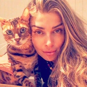 Grazi Massafera gatou pet de estimação de Caio Castro