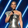 Alicia Keys faz homenagem a Kobe Bryant no Grammy Awards 2020