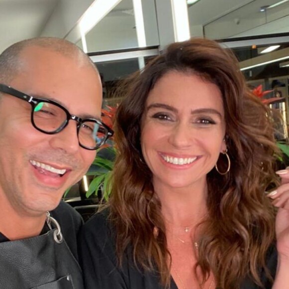 Foto: Como Atena, em 'A Regra do Jogo', Giovanna Antonelli ficou loira com  mechas em dois tons, claro e dourado, e com corte médio - Purepeople