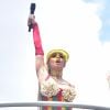 Lexa escolheu body decotado para comandar bloco de Carnaval