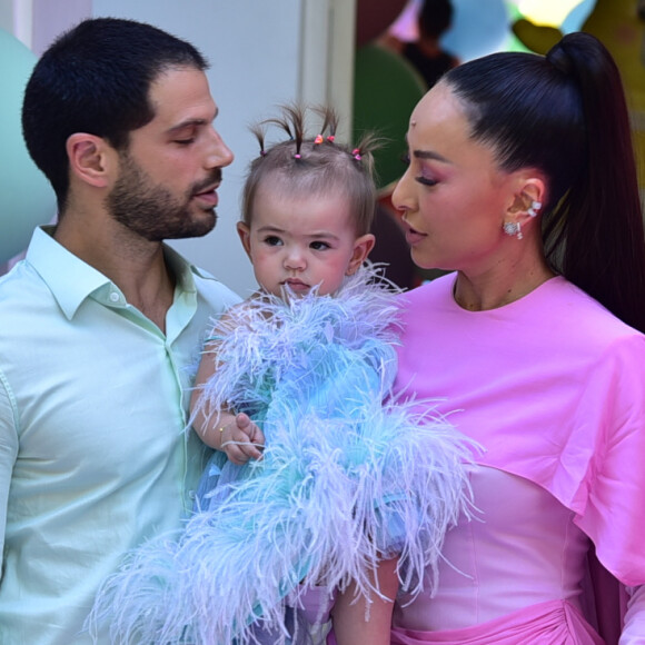 Mini-fashionista! Filha de Sabrina Sato, Zoe usa blusa e tênis grifados em festa de aniversário do primo, realizada nesta quarta-feira, dia 19 de fevereiro de 2020