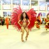 Fotos de desfile de MC Rebecca e Erika Januza: musas do Carnaval brilham no Salgueiro