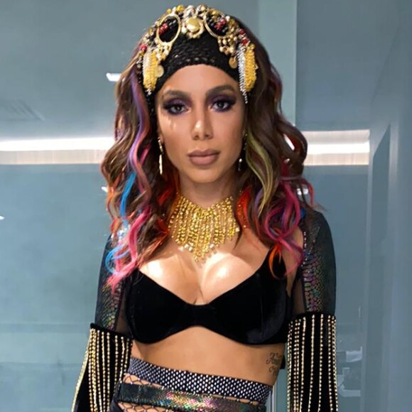 Anitta escolheu o tema lagarto para apresentação no Nosso Camarote, na Sapucaí, no Rio de Janeiro, em 23 de fevereiro de 2020