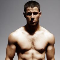 Nick Jonas revela dieta e plano de malhação para ficar sarado: 'Corpo do Hulk'