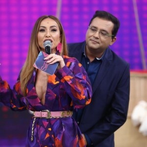 Sucessora de Geraldo Luis, Sabrina Sato recebeu dicas e apoio do apresentador