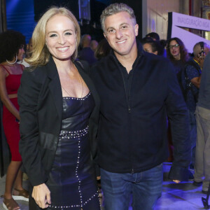 Angélica é casada com Luciano Huck, com quem tem três filhos