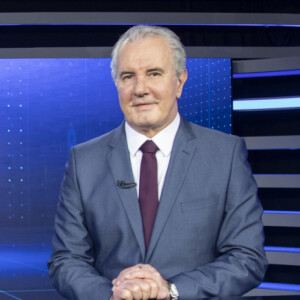 Por ter mais de 60 anos, Celso Freitas também foi afastado da Record TV