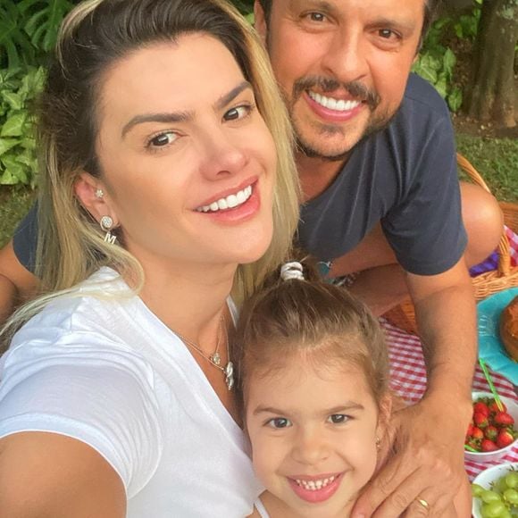 Foto de Mirella Santos sem maquiagem impressionou internautas