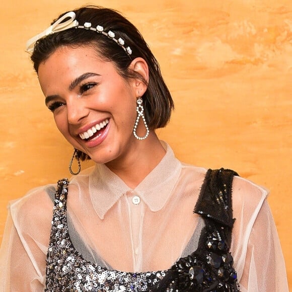 Bruna Marquezine assumiu que o isolamento social provocado pelo coronavírus está difícil de aguentar
