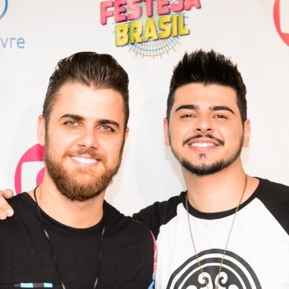 Cristiano ganha bronca da mãe em live