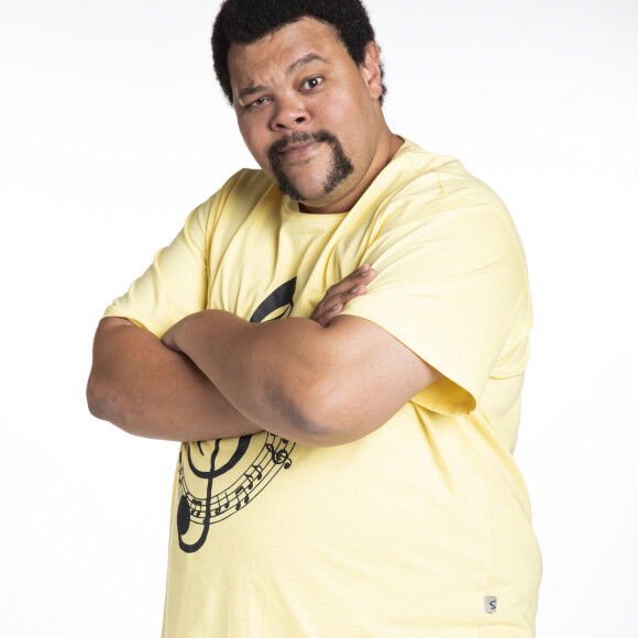 Babu Santana, emparedado com Gizelly e Mari, é o preferido de Bruna Marquezine para ficar no 'BBB20' neste Paredão