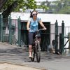 Adriana Birolli conta que mantém boa forma pedalando: 'Ando de bicicleta quando consigo. Não faço nada'