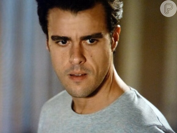 Para Joaquim Lopes, estrear em uma novela das nove logo em um papel tão complexo foi bastante difícil: 'Eu nunca tinha feito drama na televisão, só no teatro. Mas são linguagens diferentes. Estava meio duro, tenso. Rolou um nervosismo'