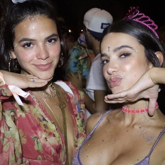 Bruna Marquezine planeja festa para Manu Gavassi em sua casa após o 'BBB20'