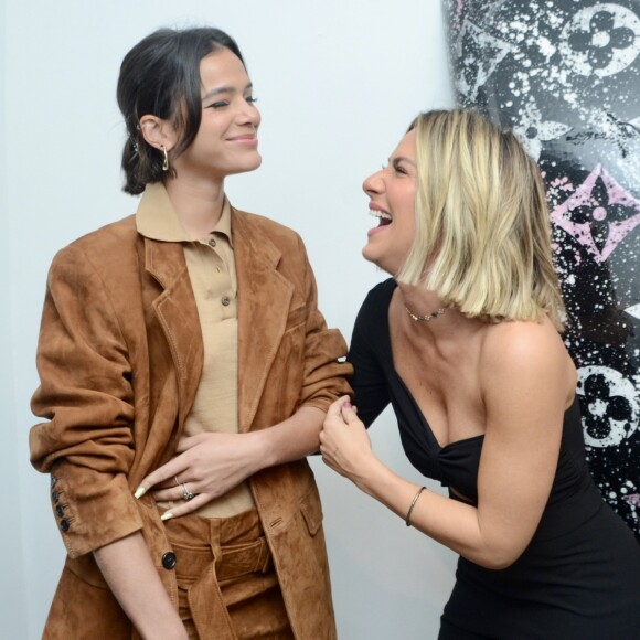 Giovanna Ewbank e Bruna Marquezine adoram interagir virtualmente nas redes uma da outra