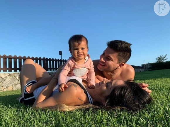 Mayra Cardi e Arthur Aguiar são pais da pequena Sophia, nascida em 2018