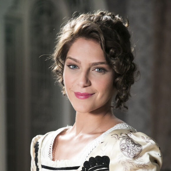 Isabella Santoni está longe das novelas desde 'Orgulho e Paixão'