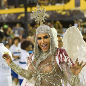 Gracyanne Barbosa desfilou no carnaval de 2020 como rainha de bateria da União da Ilha do Governador