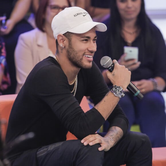 Neymar aderiu à quarentena voluntária para prevenção do coronavírus