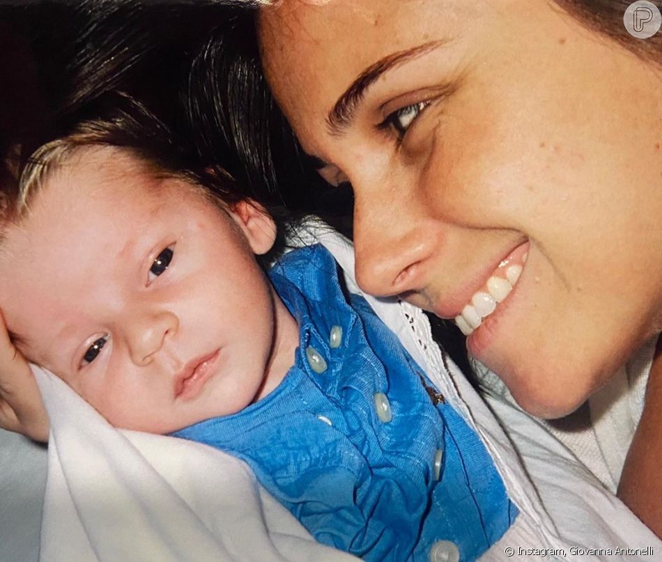 Giovanna Antonelli, em momento nostálgico, postou fotos do filho primogênito bebê ainda Purepeople