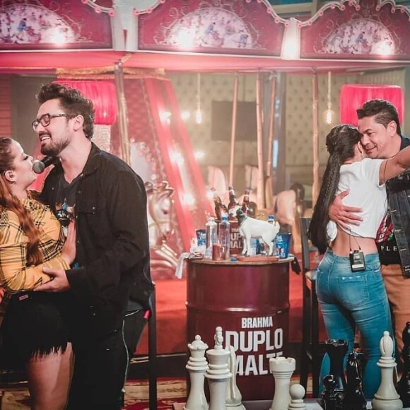 Maiara e Maraisa encantam a web por vídeo com Fernando Zor e Fabricio Marques