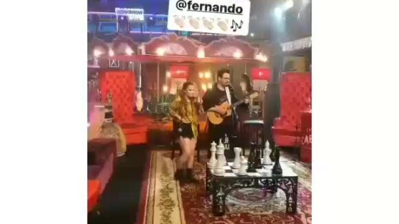 Veja vídeo de Maiara cantando com Fernando Zor em live!