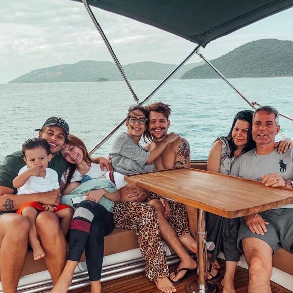 Gabi Brandt vai morar em uma mansão com toda a família do marido, Saulo Poncio