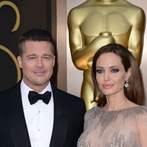 'Essa foi a decisão certa', diz Angelina Jolie sobre fim do casamento