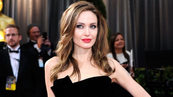 Angelina Jolie previne filhos de fake news: 'Eu as lembro sua própria verdade'