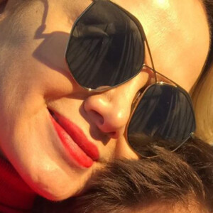 Eliana refletiu sobre pandemia do coronavírus em foto com o filho, Arthur, de 8 anos