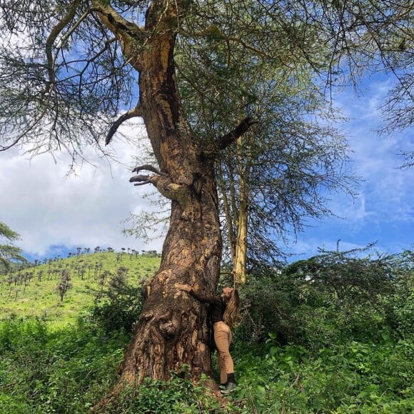 Grazi Massafera viaja para a Tanzania de férias com Caio Castro