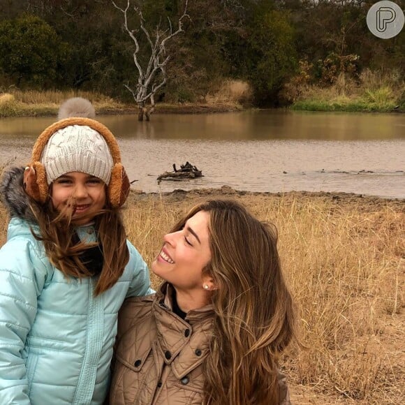 Grazi Massafera mostra viagem com a filha, Sofia, na África