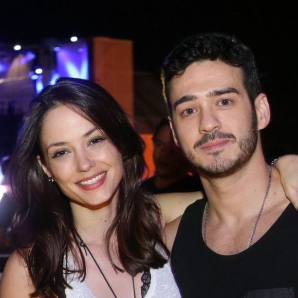 Rosanne Mulholland e Marcos Veras fizeram chá de bebê virtual para o primeiro filho, Davi