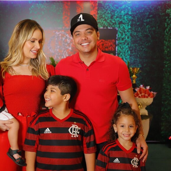 Wesley Safadão não abre mão de mostrar momentos em família nas redes sociais