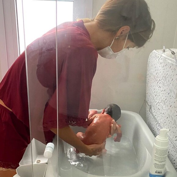 Mulher de Sorocaba, Biah Rodrigues divide rotina maternal com os seguidores