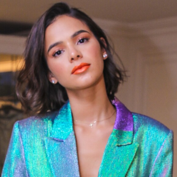 Bruna Marquezine estreia no Youtube neste sábado, 18 de julho de 2020