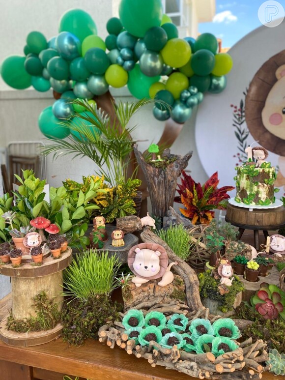 Decoração da festa de Joaquim, filho de Camilla Camargo e Leonardo Lessa, foi inspirada na selva