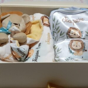 A festa de 1 ano de Joaquim teve ainda um kit com vários brindes