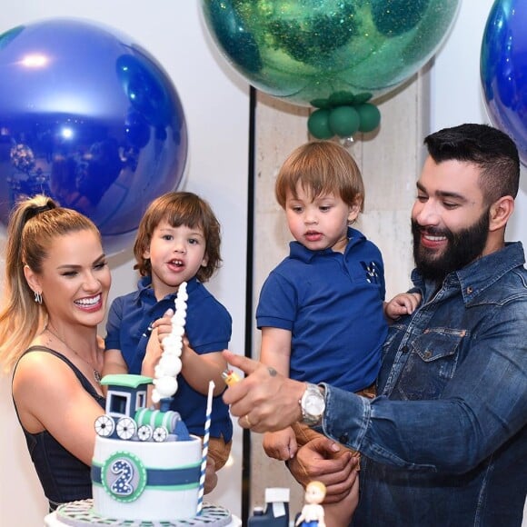 A festa do filho mais novo de Andressa Suita e Gusttavo Lima, Samuel, aconteceu na casa da família