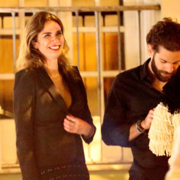 Luciana Gimenez se diverte com namorado, Eduardo Buffara, em restaurante no Rio de Janeiro