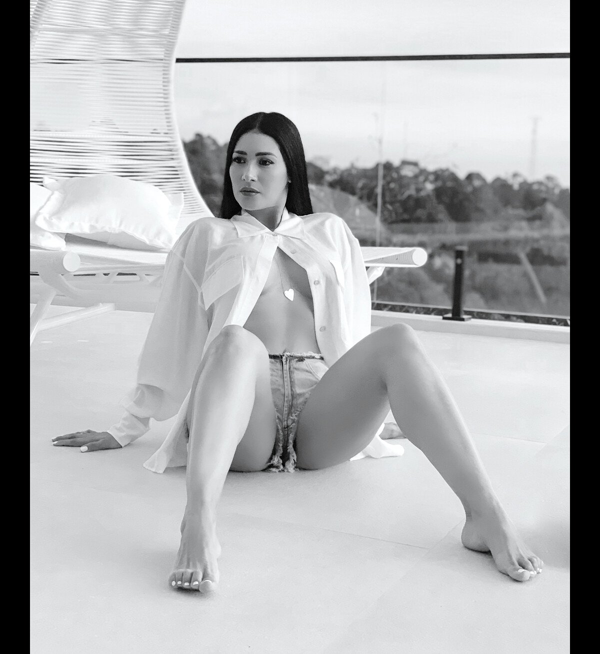 Simaria em lingerie sexy