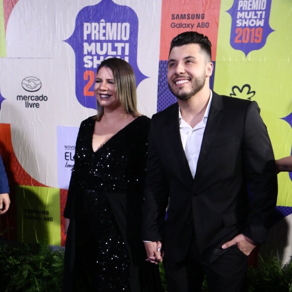 Marilia Mendonça está solteira após fim do namoro com Murilo Huff